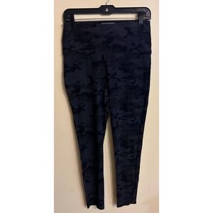 Women’s full length Rachael Zoe leggings size medium